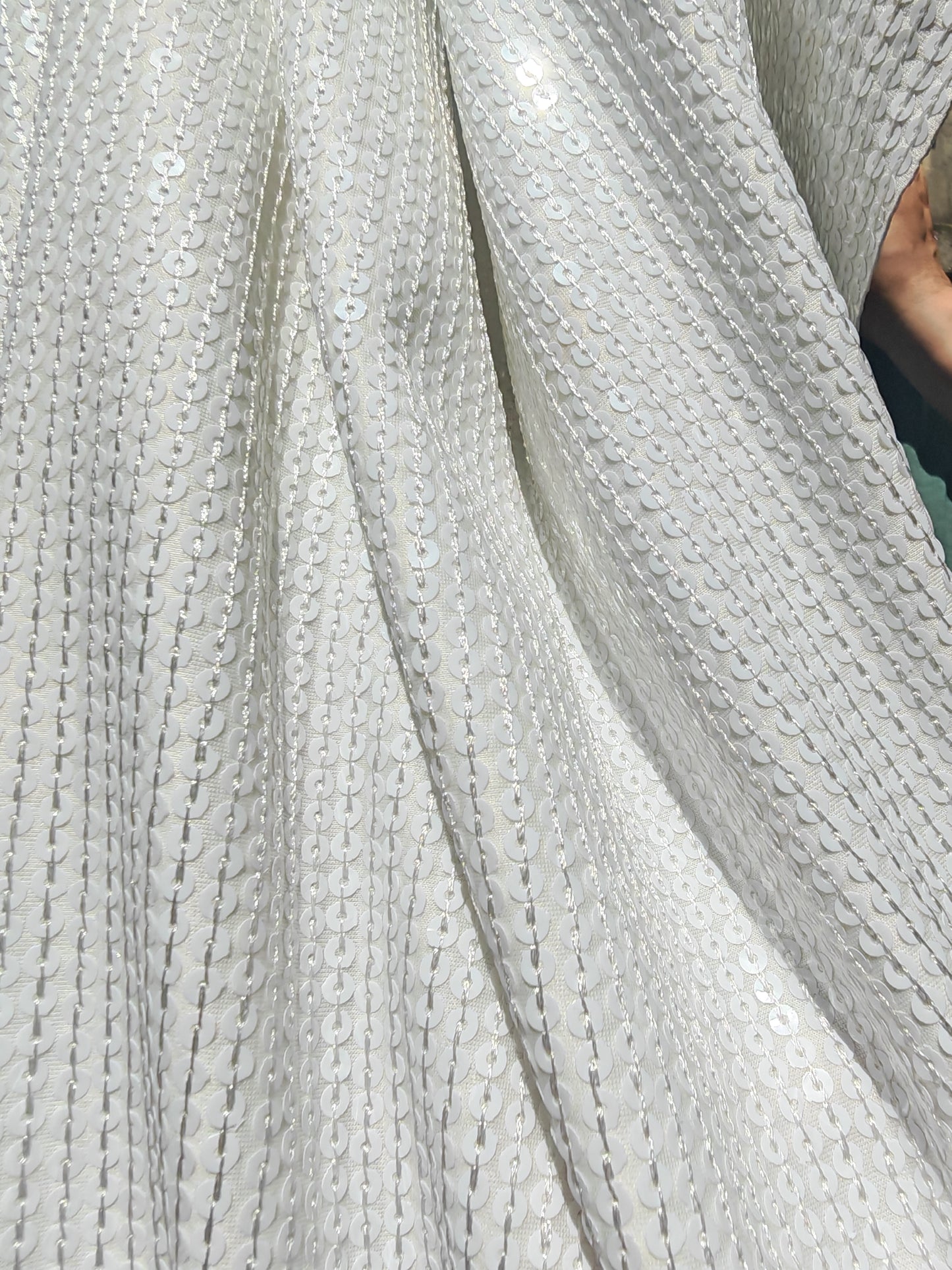 WHITE SEQUIN STRETCH JERSEY FABRIC – 152cm WIDE