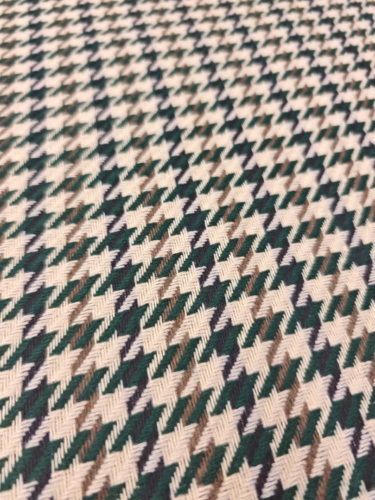 HOUNDSTOOTH – HEAVYWEIGHT WOOL MIX FABRIC – 80% POLYESTER / 20% WOOL – 151cm WIDE
