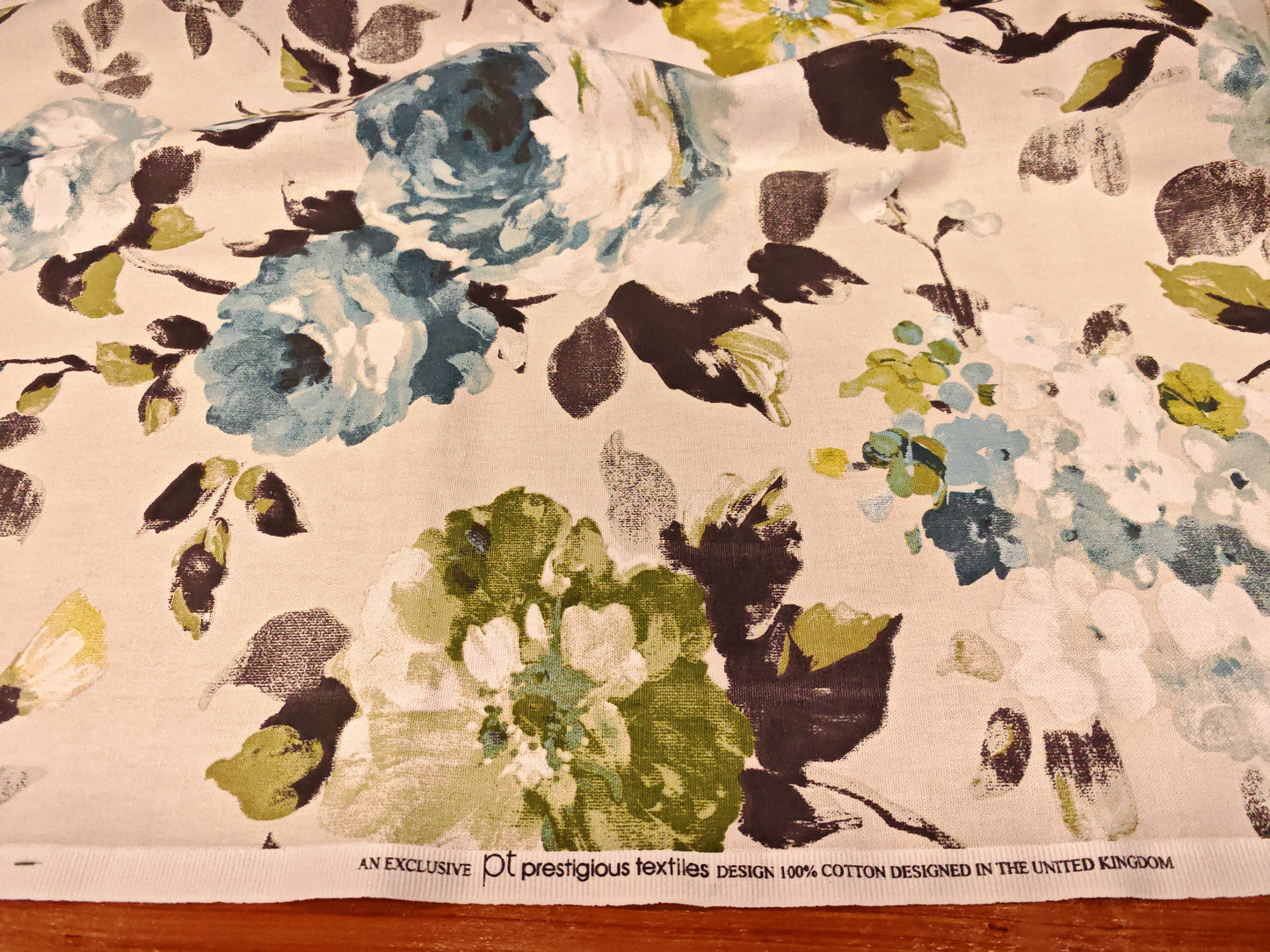 LANGFORD – PRESTIGIOUS TEXTILES – HALF PANAMA COTTON FABRIC – 142cm WIDE