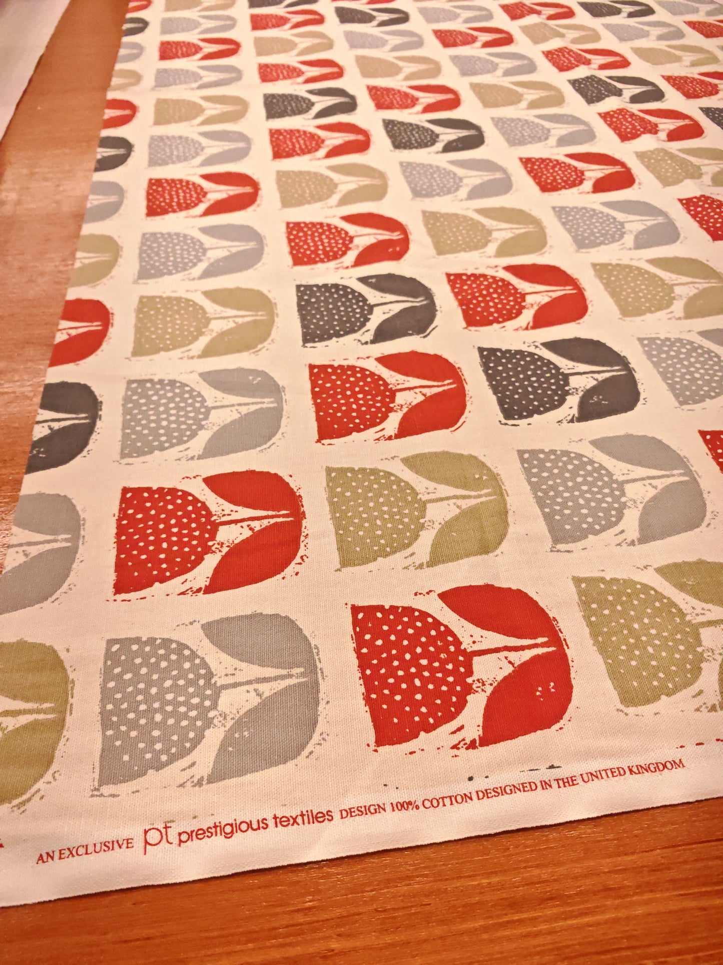 POPPY POD – PRESTIGIOUS TEXTILES – HEAVY COTTON HALF PANAMA FABRIC – 143cm WIDE