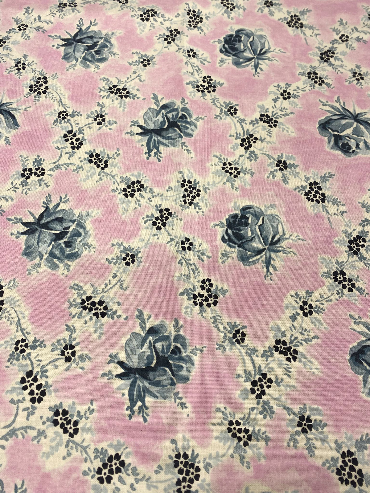 DESIGNERS GUILD WILD ROSE – 100% COTTON FLORAL FABRIC – 144cm WIDE