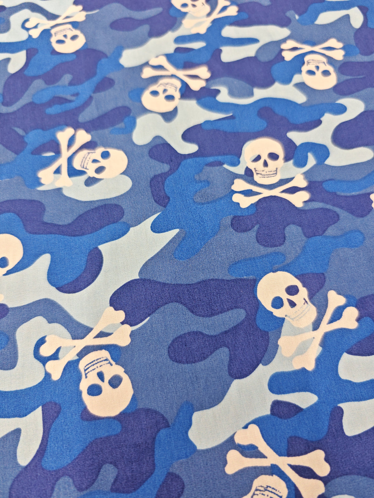 SKULL & CAMO – 100% COTTON POPLIN – BLUE CAMOUFLAGE SKULL PRINT – 147cm WIDE