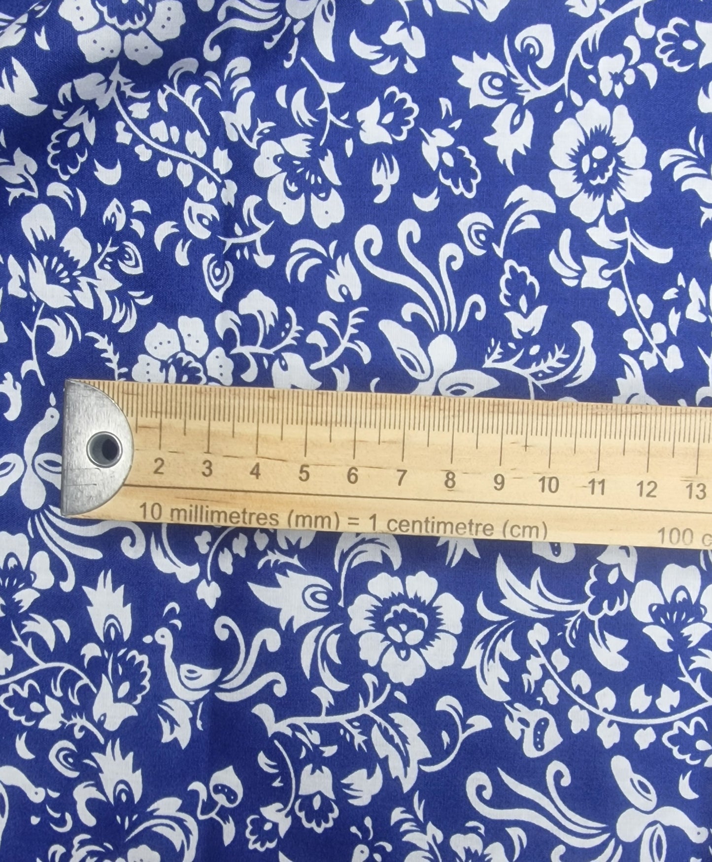 Peacock Petal Cotton Poplin – 142cm / 56" – 100% Cotton – 3m Piece (2 Colourways)
