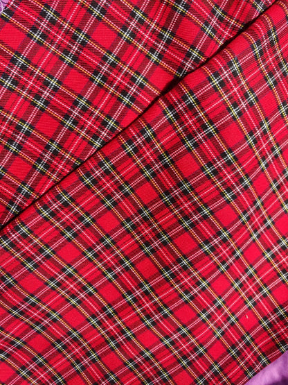SCARLET HIGHLAND – RED POLYVISCOSE TARTAN FABRIC – 144cm WIDE