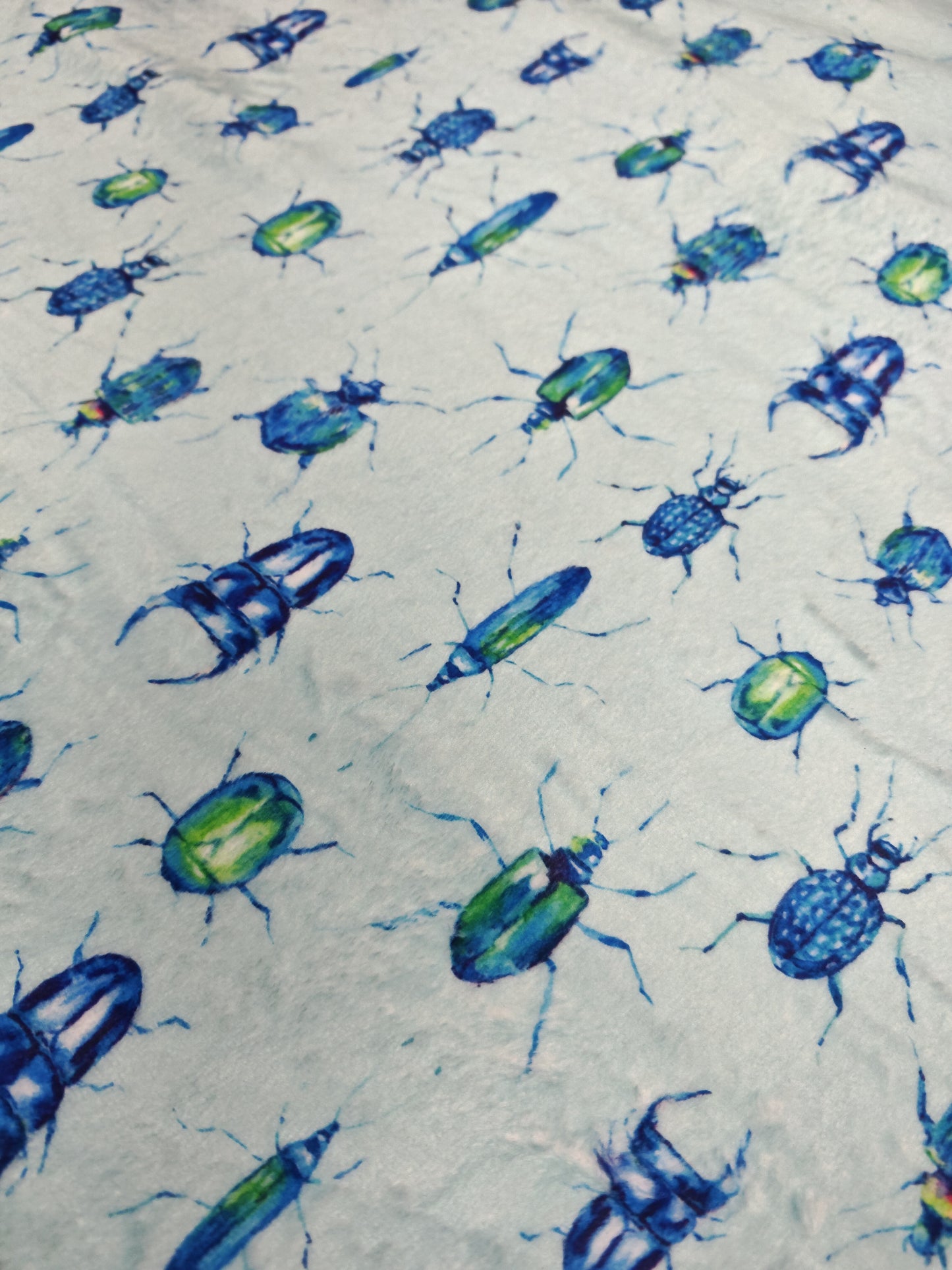 BLUE BUGS – CUDDLE FLEECE – 100% POLYESTER – 164cm WIDE