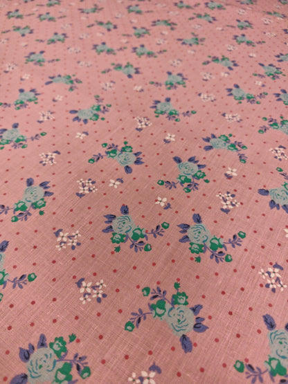 COTTAGE ROSE SPRIGS – PRINTED POLYCOTTON FABRIC – 3 COLOURWAYS – 113–115cm WIDE