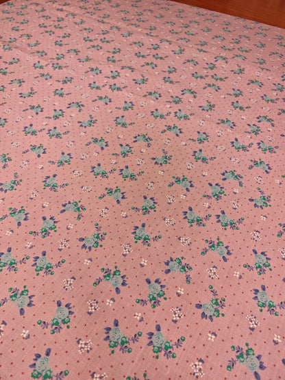 COTTAGE ROSE SPRIGS – PRINTED POLYCOTTON FABRIC – 3 COLOURWAYS – 113–115cm WIDE