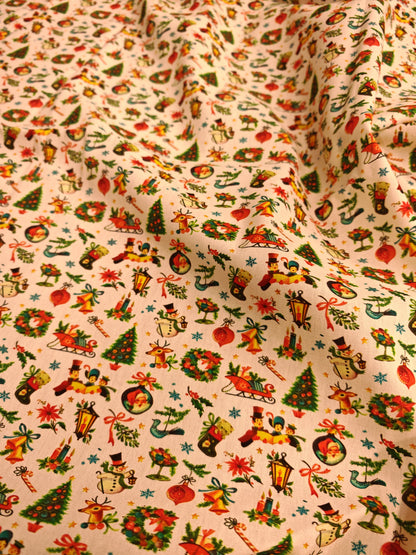 CHRISTMAS DITZY – FESTIVE NOVELTY PRINT – 100% COTTON FABRIC – 149cm WIDE