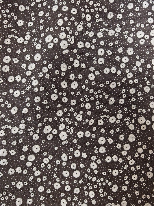 Black & White Floral Viscose - 142cm / 56" - 100% Viscose - 3m Piece