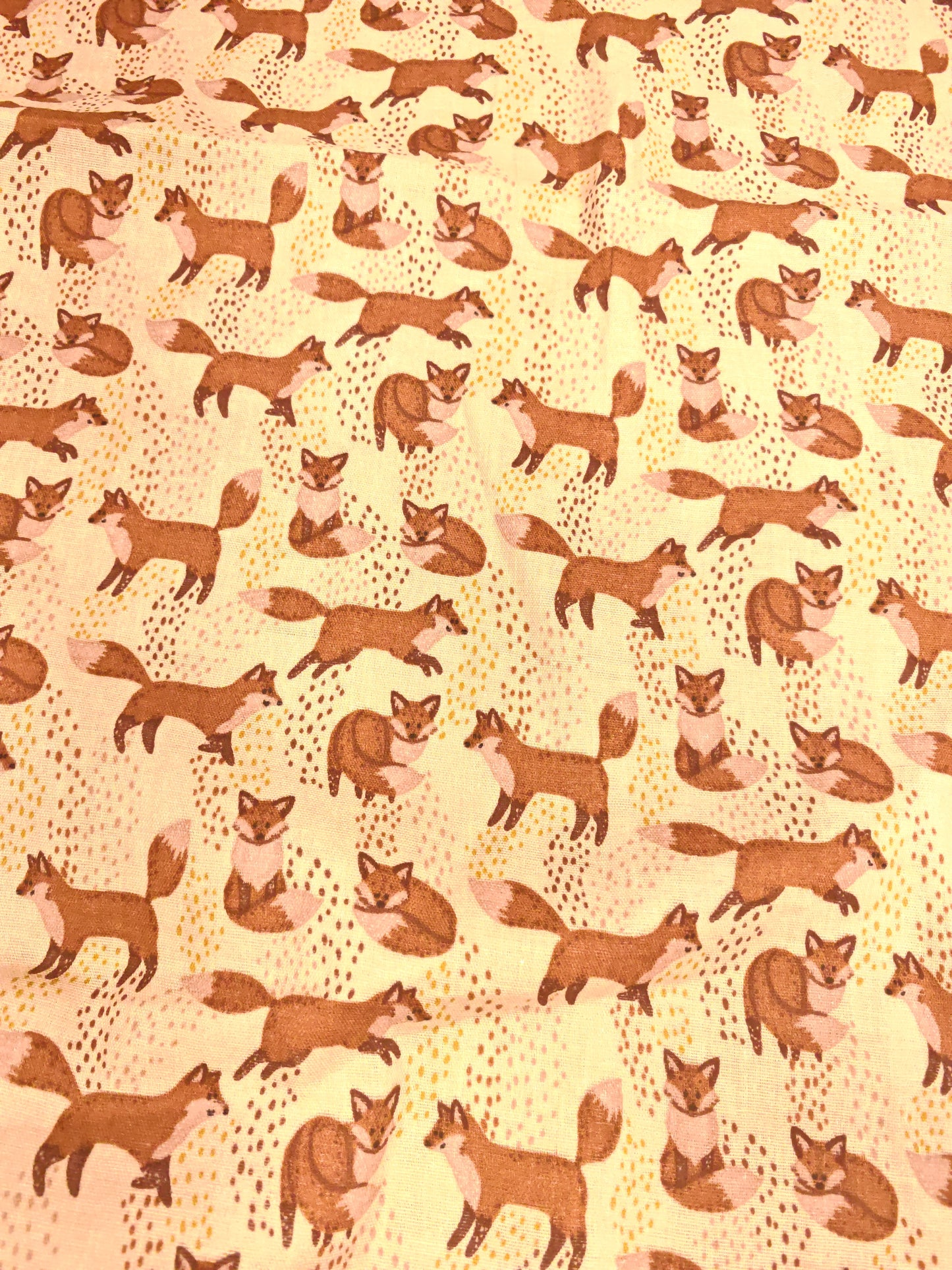 WOODLAND FOXES – PRINTED VISCOSE FABRIC – 143cm WIDE