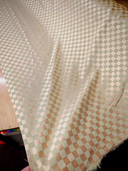 Gold Jacquard Check – Extra Wide – 280cm / 110"