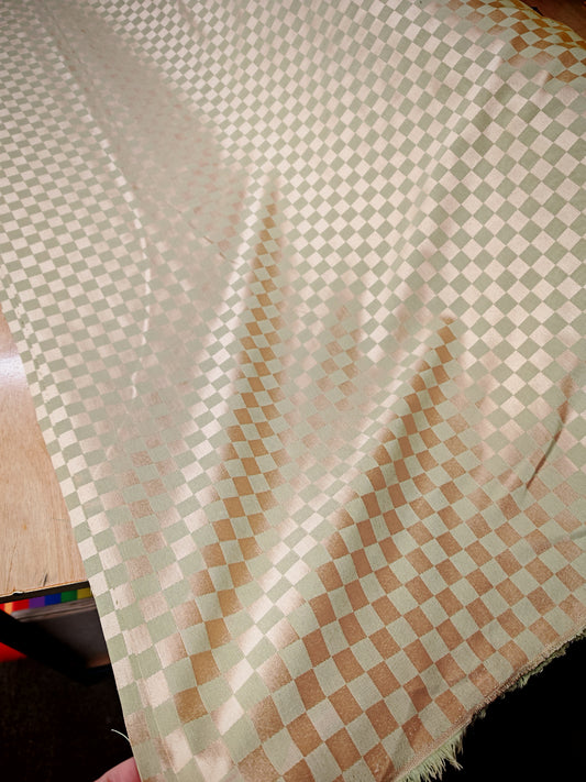 Gold Jacquard Check – Extra Wide – 280cm / 110"