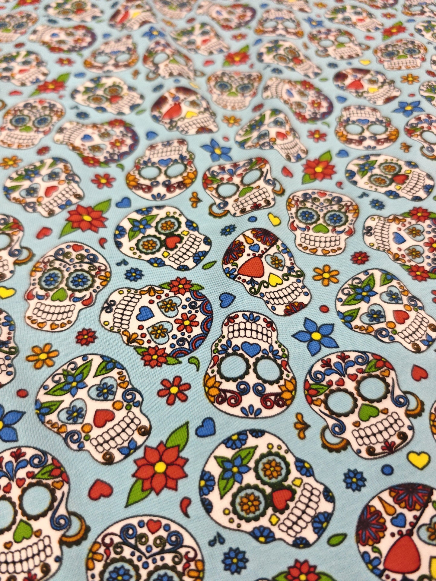 CANDY SKULLS – COTTON JERSEY – 95% COTTON / 5% ELASTANE – 144cm WIDE