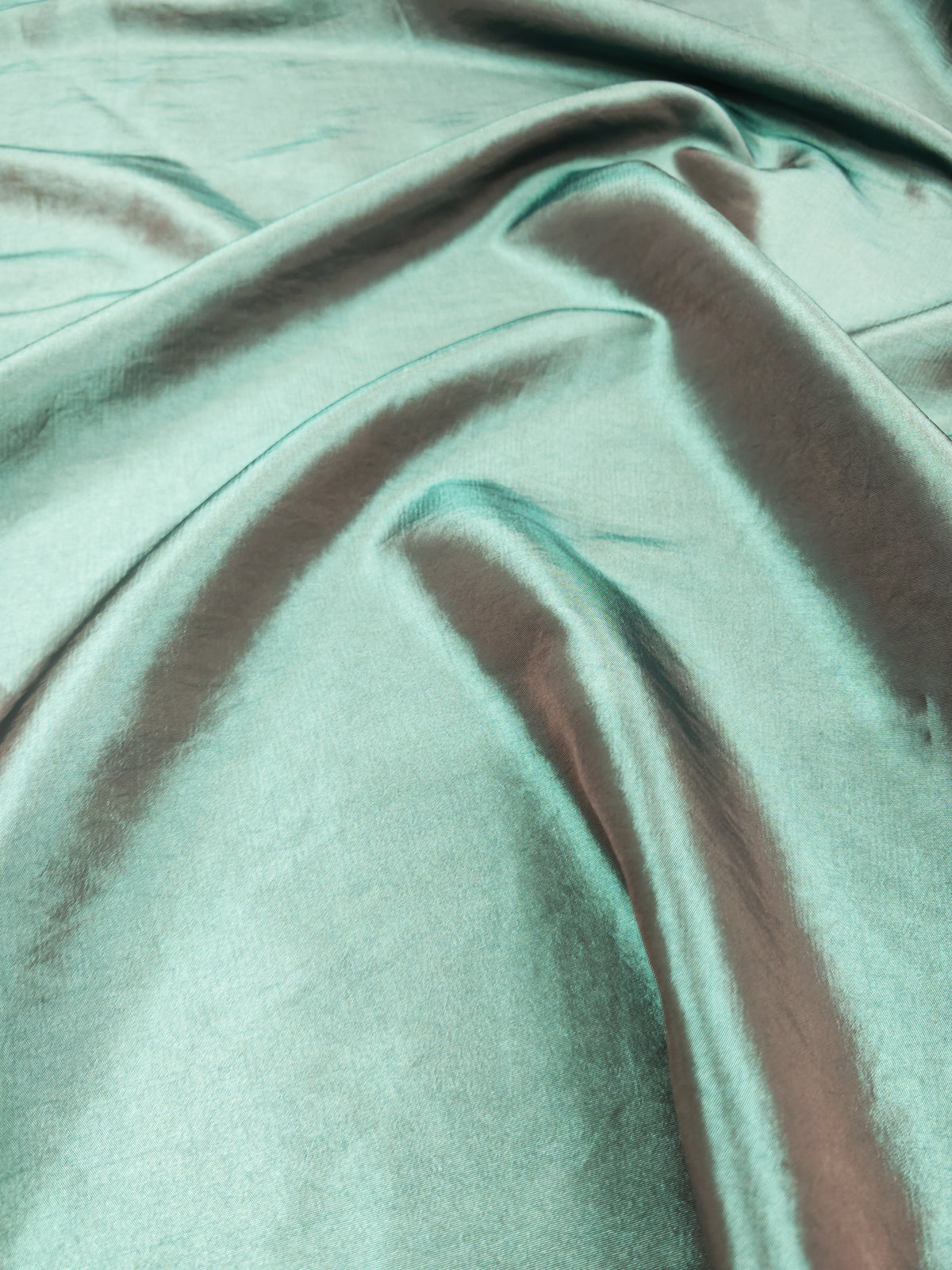 EMERALD GREEN TAFFETA – POLYESTER FABRIC – 150cm WIDE