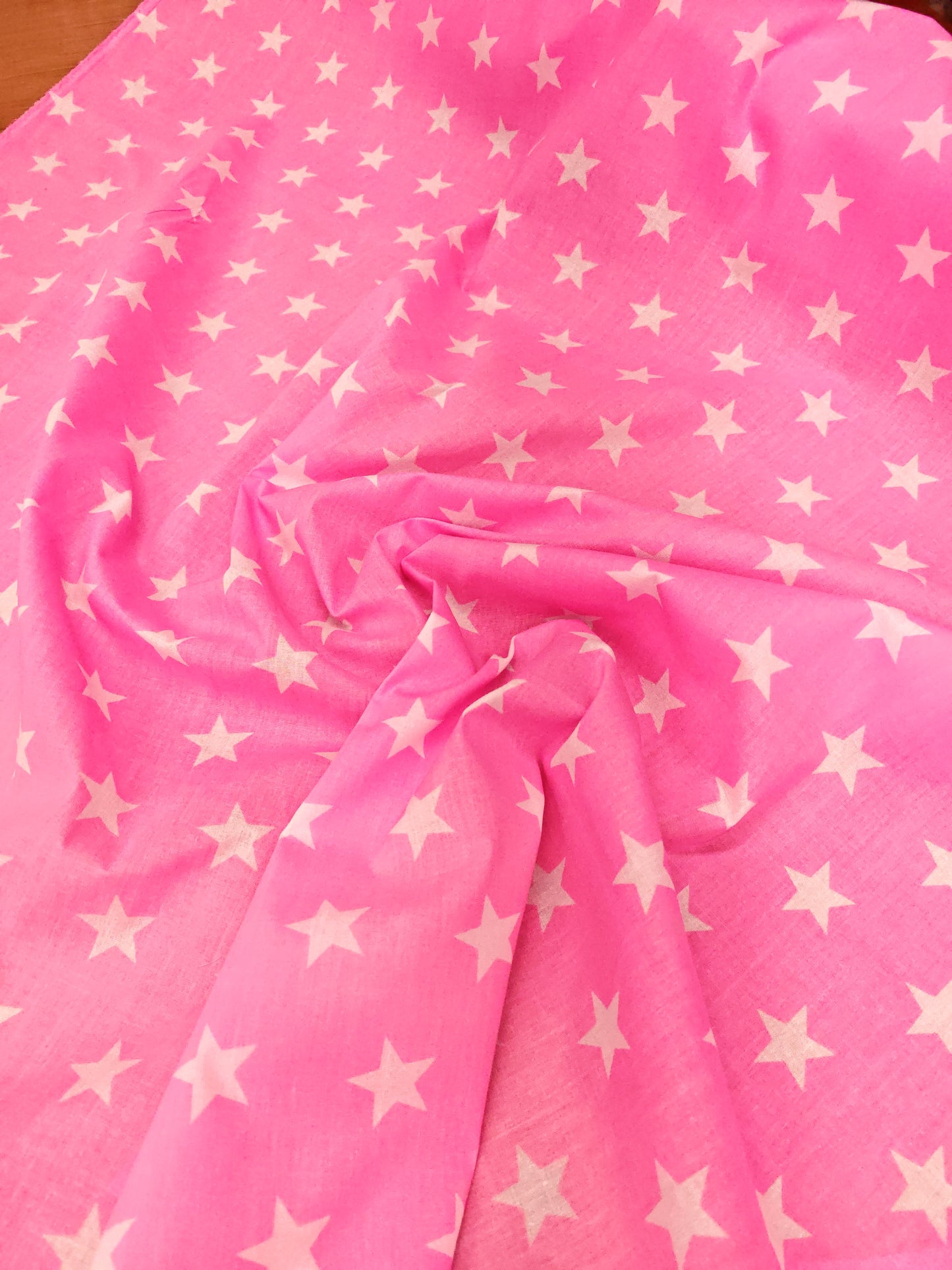 STARS – POLYCOTTON PRINT FABRIC – 111cm WIDE