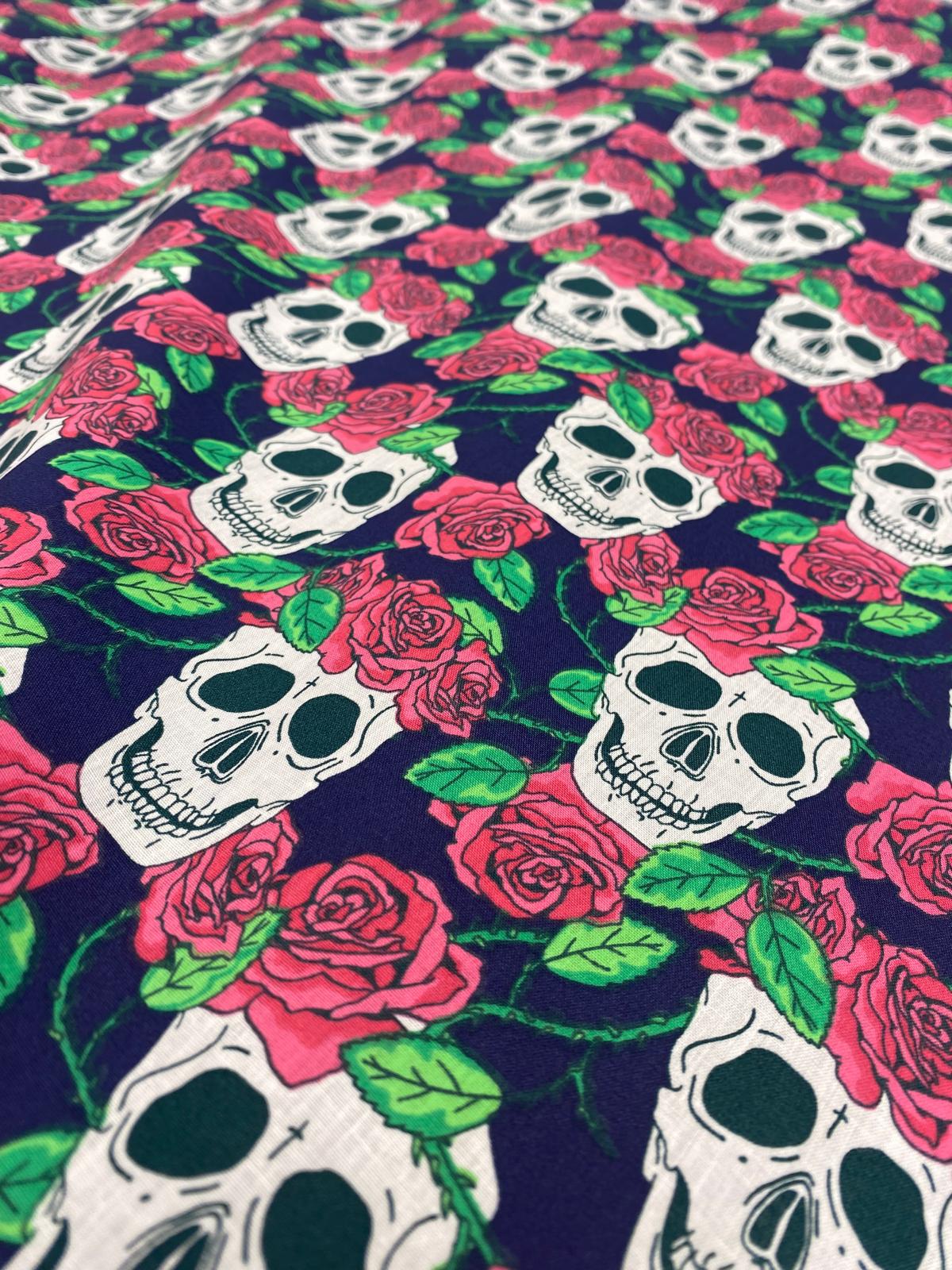 SKULLS & ROSES – HALLOWEEN POLYCOTTON FABRIC – 112cm WIDE