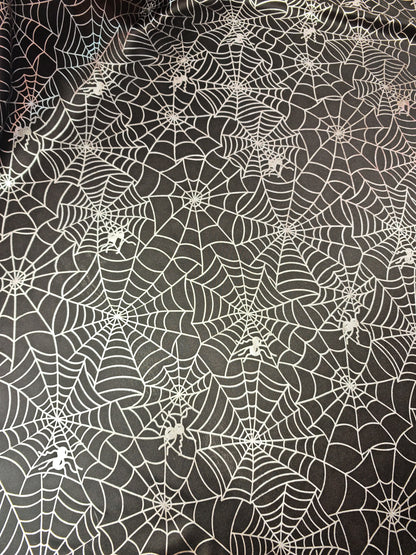 SPIDERS & WEBS – HALLOWEEN PRINTED POLYESTER FABRIC – 161cm WIDE
