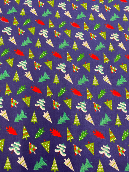 FESTIVE FOREST – CHRISTMAS POLYCOTTON PRINT FABRIC – 114cm WIDE (3 COLOURWAYS)