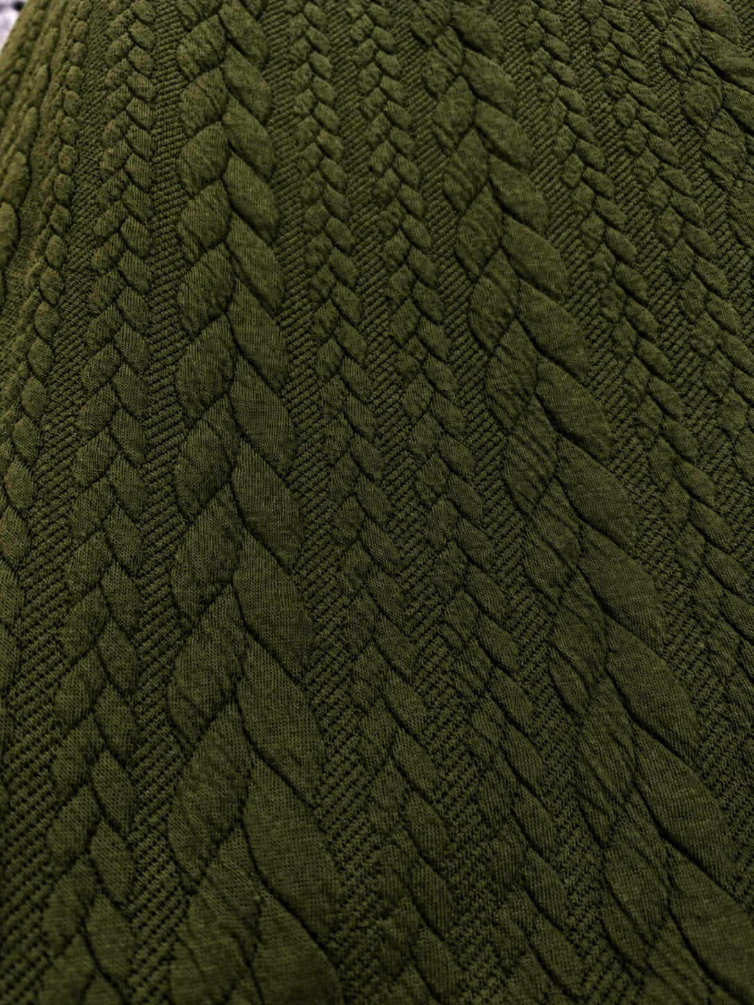 JACQUARD CABLE KNIT – TEXTURED STRETCH KNIT FABRIC – 8 COLOURWAYS – 152–160cm WIDE
