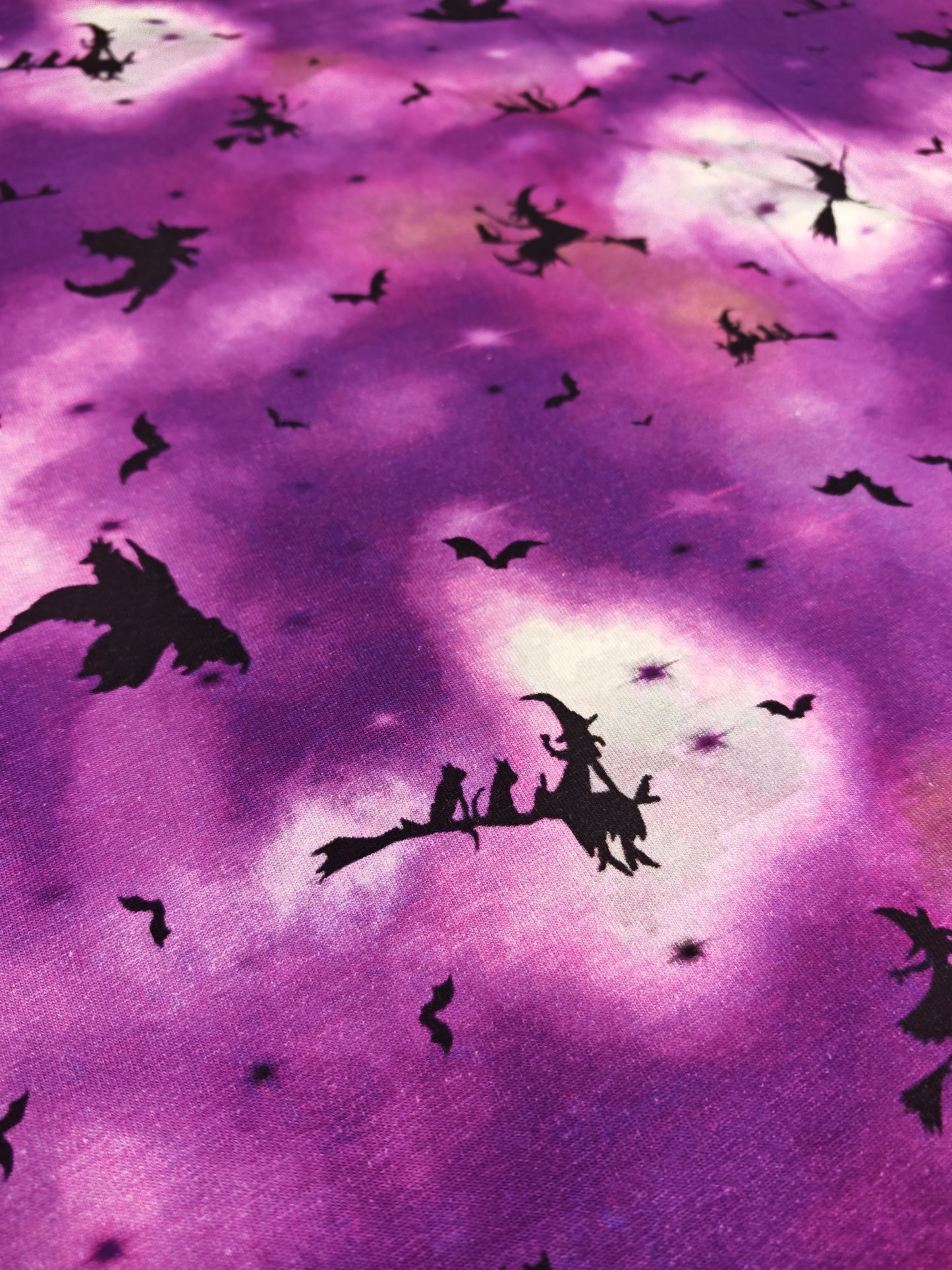 FLYING WITCHES – COTTON JERSEY – 95% COTTON 5% ELASTANE – 151cm WIDE