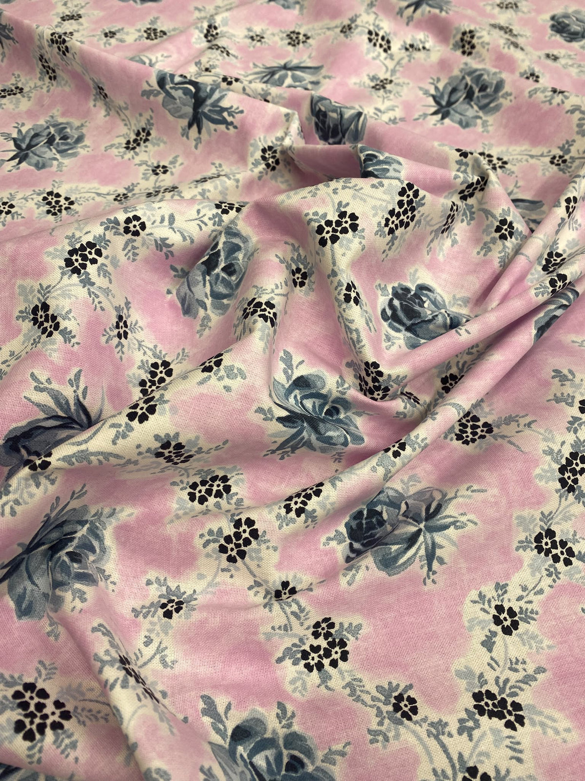 DESIGNERS GUILD WILD ROSE – 100% COTTON FLORAL FABRIC – 144cm WIDE