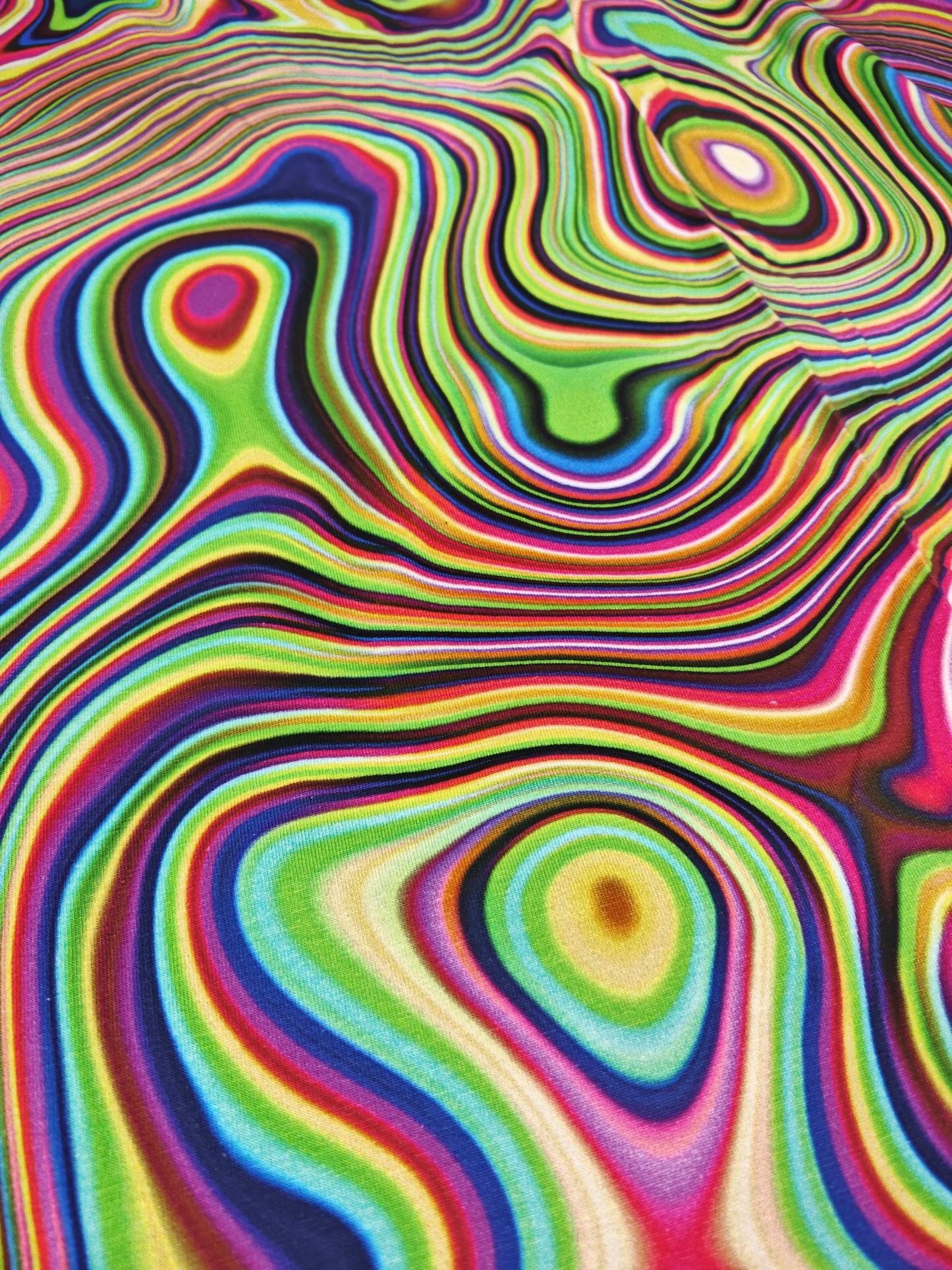 SWIRLY ILLUSION – LITTLE JOHNNY COTTON JERSEY – 95% COTTON / 5% ELASTANE – 148cm WIDE