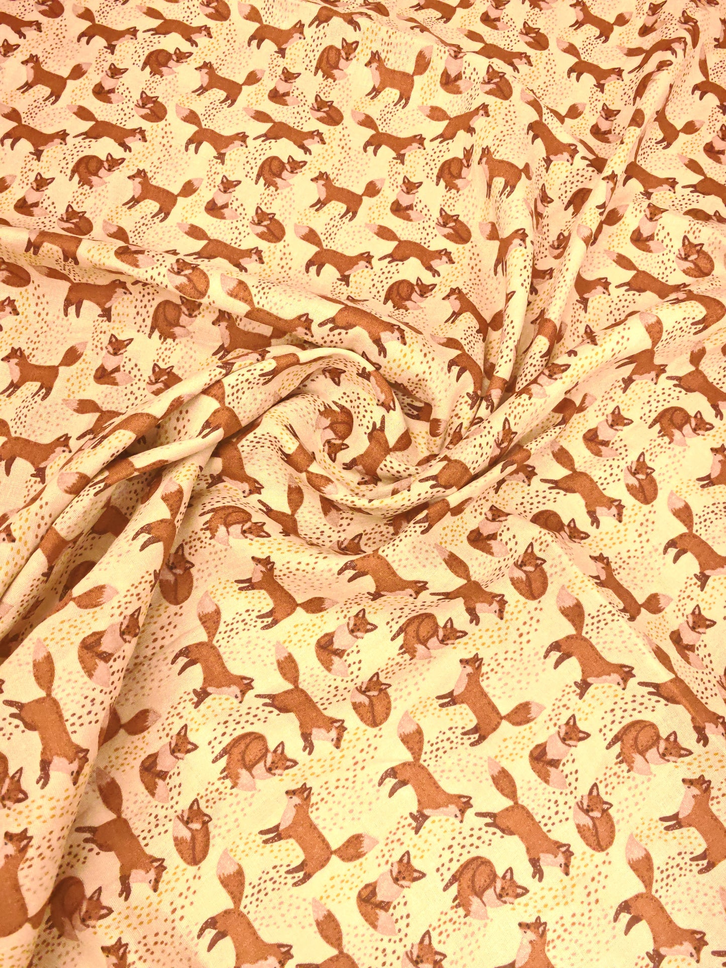 WOODLAND FOXES – PRINTED VISCOSE FABRIC – 143cm WIDE
