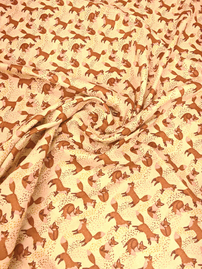 WOODLAND FOXES – PRINTED VISCOSE FABRIC – 143cm WIDE