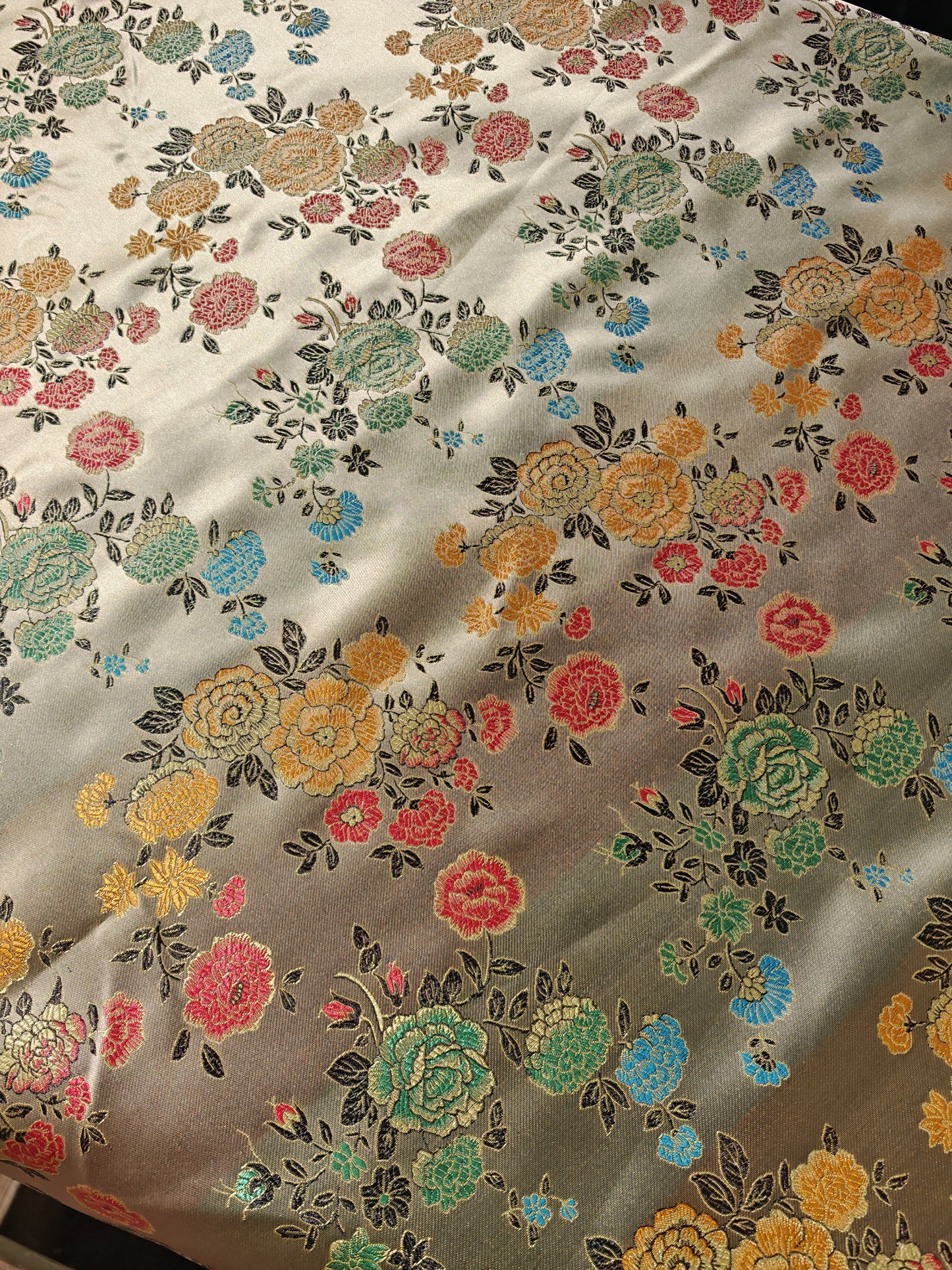 CHINESE FLORAL BROCADE – POLYESTER BROCADE FABRIC – 93cm WIDE (2 COLOURWAYS)