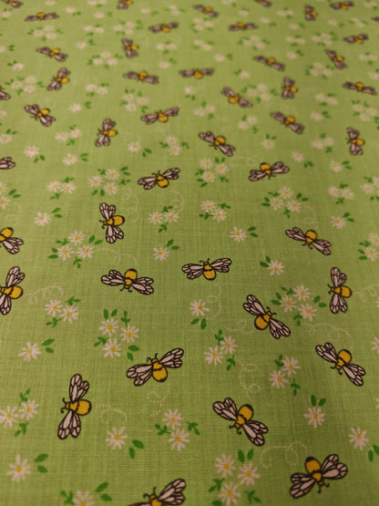 MINI BEES – POLYCOTTON PRINT FABRIC – 2 COLOURWAYS – 112–115cm WIDE