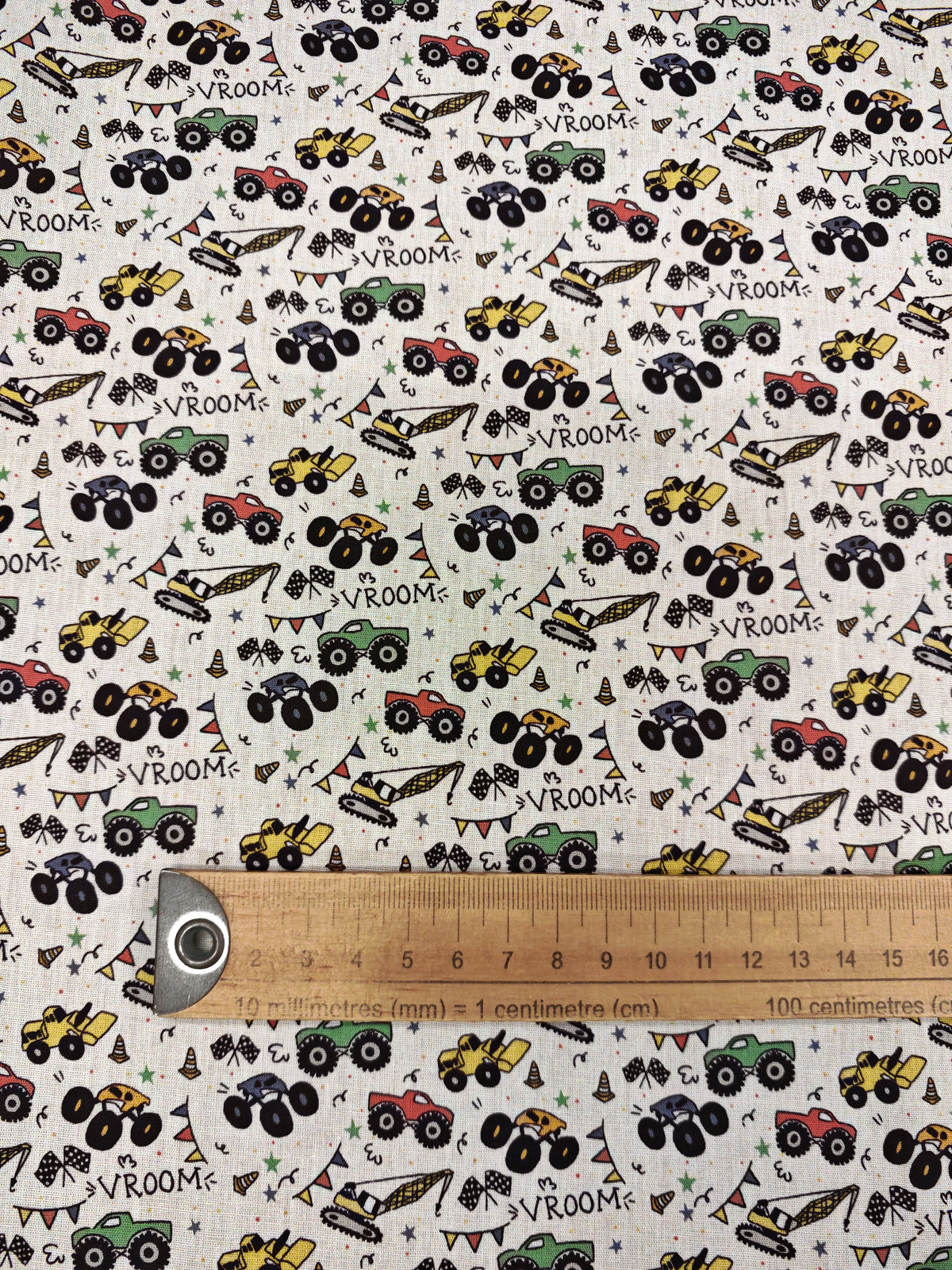 MONSTER TRUCKS VROOM – 100% COTTON FABRIC – 148cm WIDE