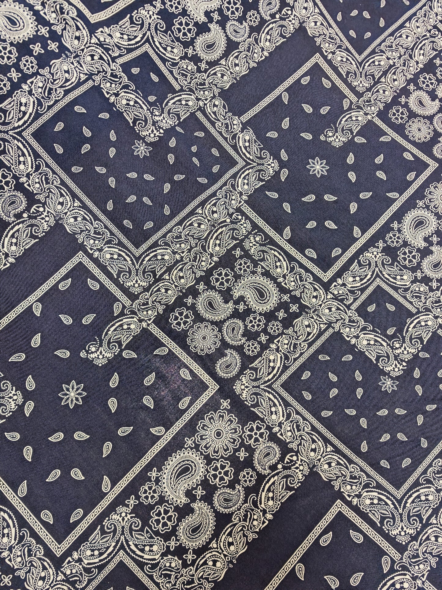 Viscose Bandana Print – 144cm / 57" – 100% Viscose – 3m Piece