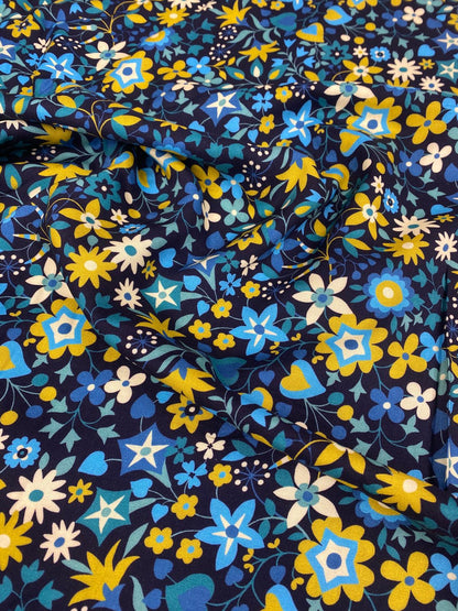 TAPESTRY MIDNIGHT FLORAL – SHOLTO DRUMLANRIG – RAYON FABRIC – 142cm WIDE