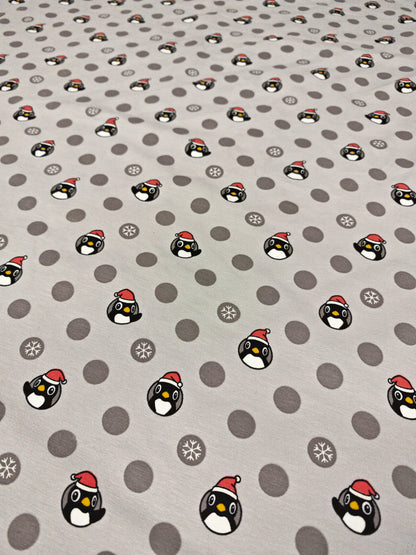 CHRISTMAS PENGUIN SPOTS – COTTON JERSEY – 138cm – COTTON WITH ELASTANE