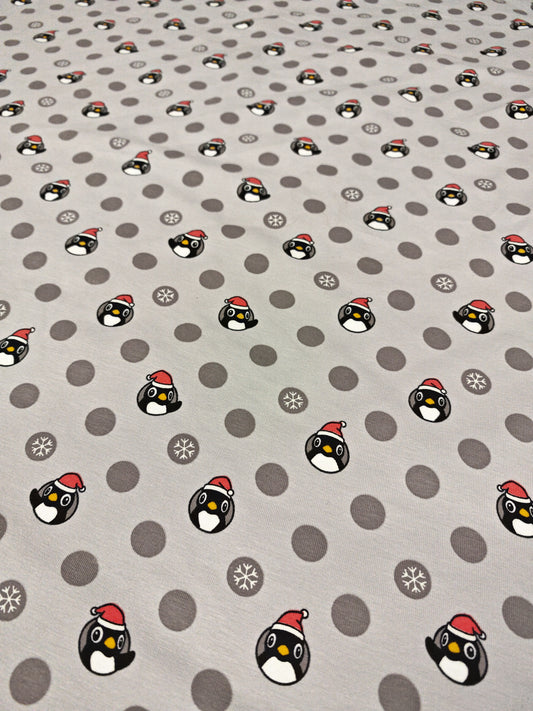 CHRISTMAS PENGUIN SPOTS – COTTON JERSEY – 138cm – COTTON WITH ELASTANE