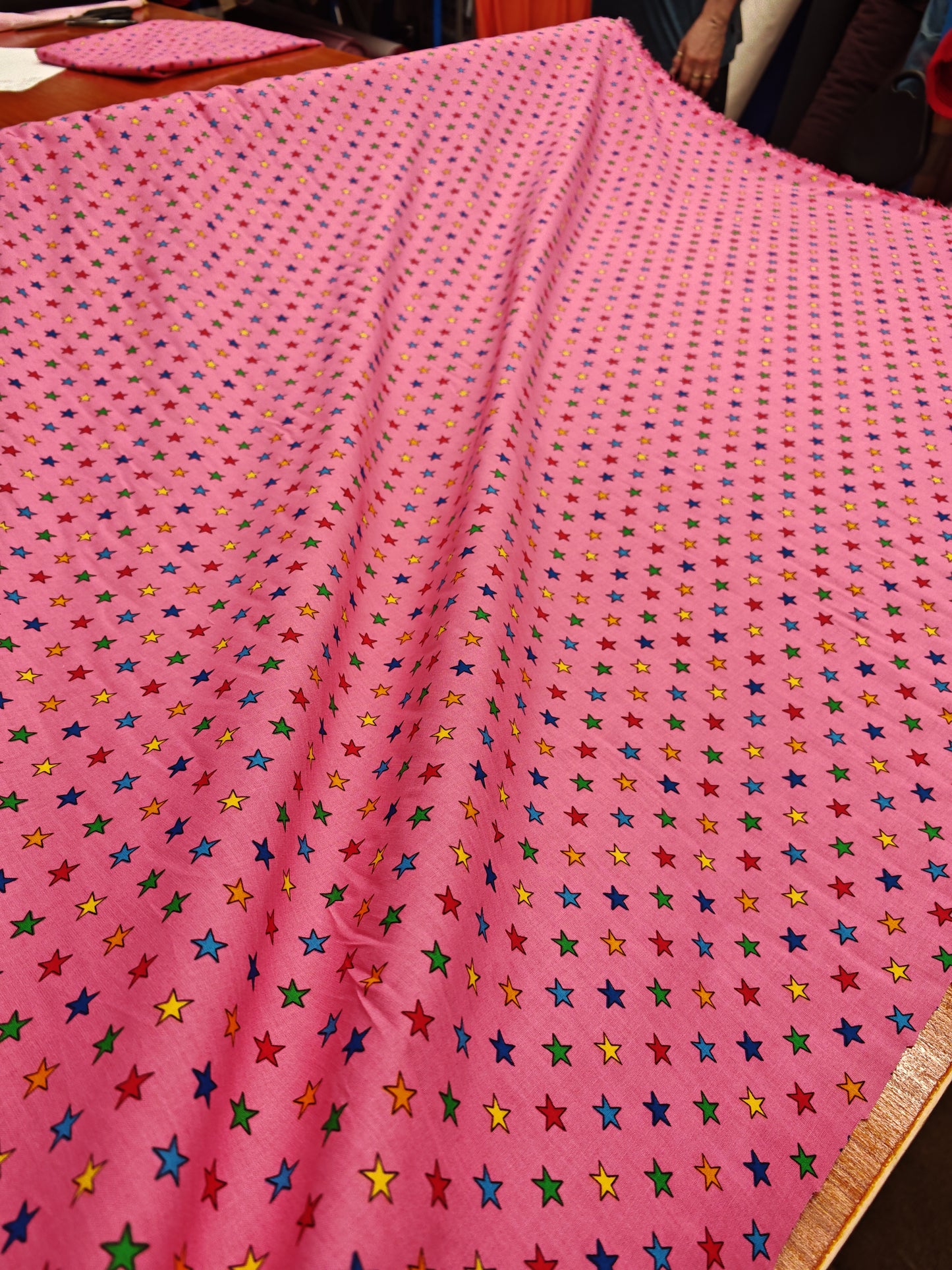 MULTI-COLOURED STARS – 100% COTTON PRINT FABRIC – 142cm WIDE (3 COULORWAYS)