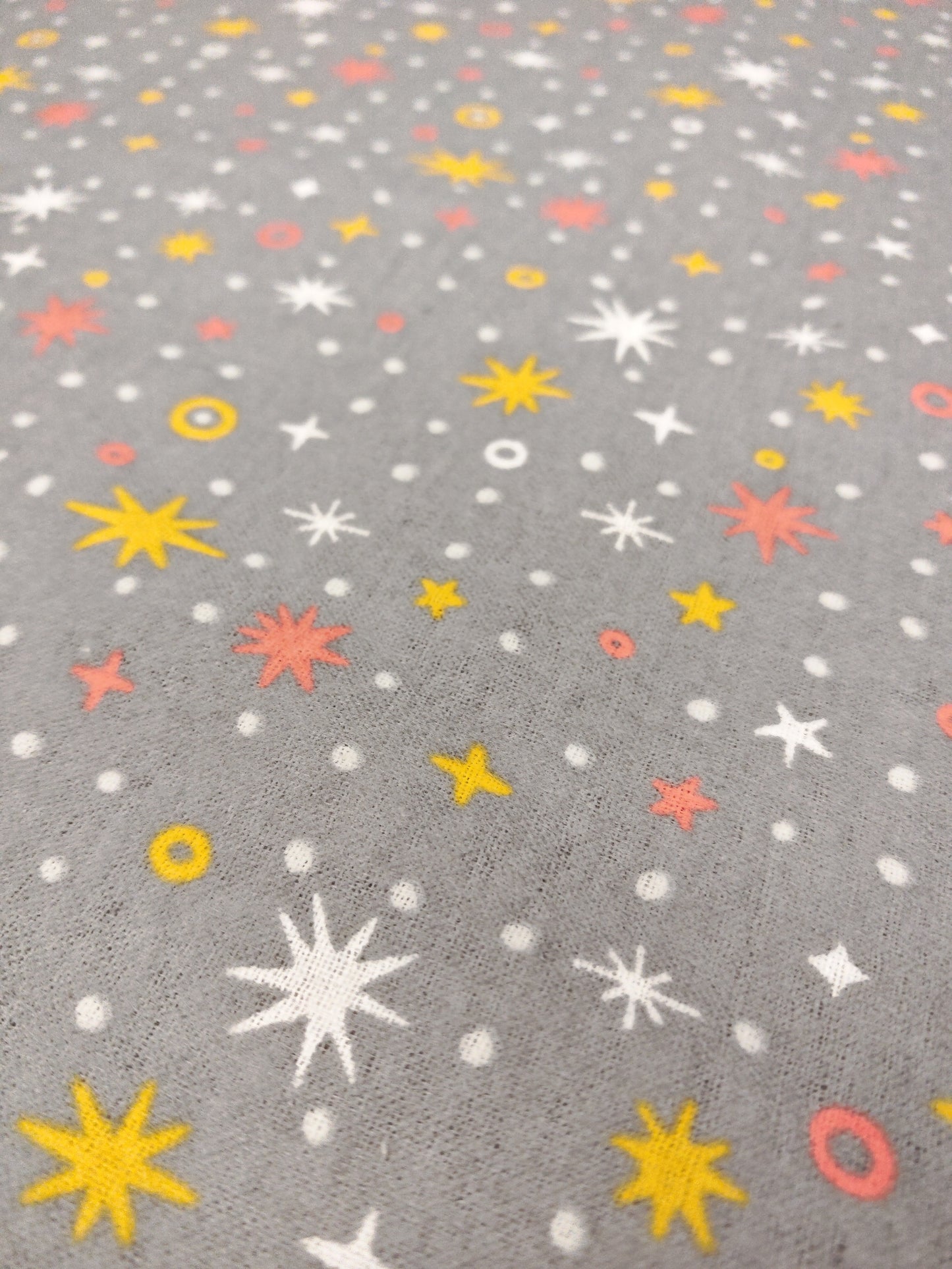 STAR SPARKLE – GREY POLYCOTTON WINCEYETTE – 80% COTTON / 20% POLYESTER – 105cm WIDE