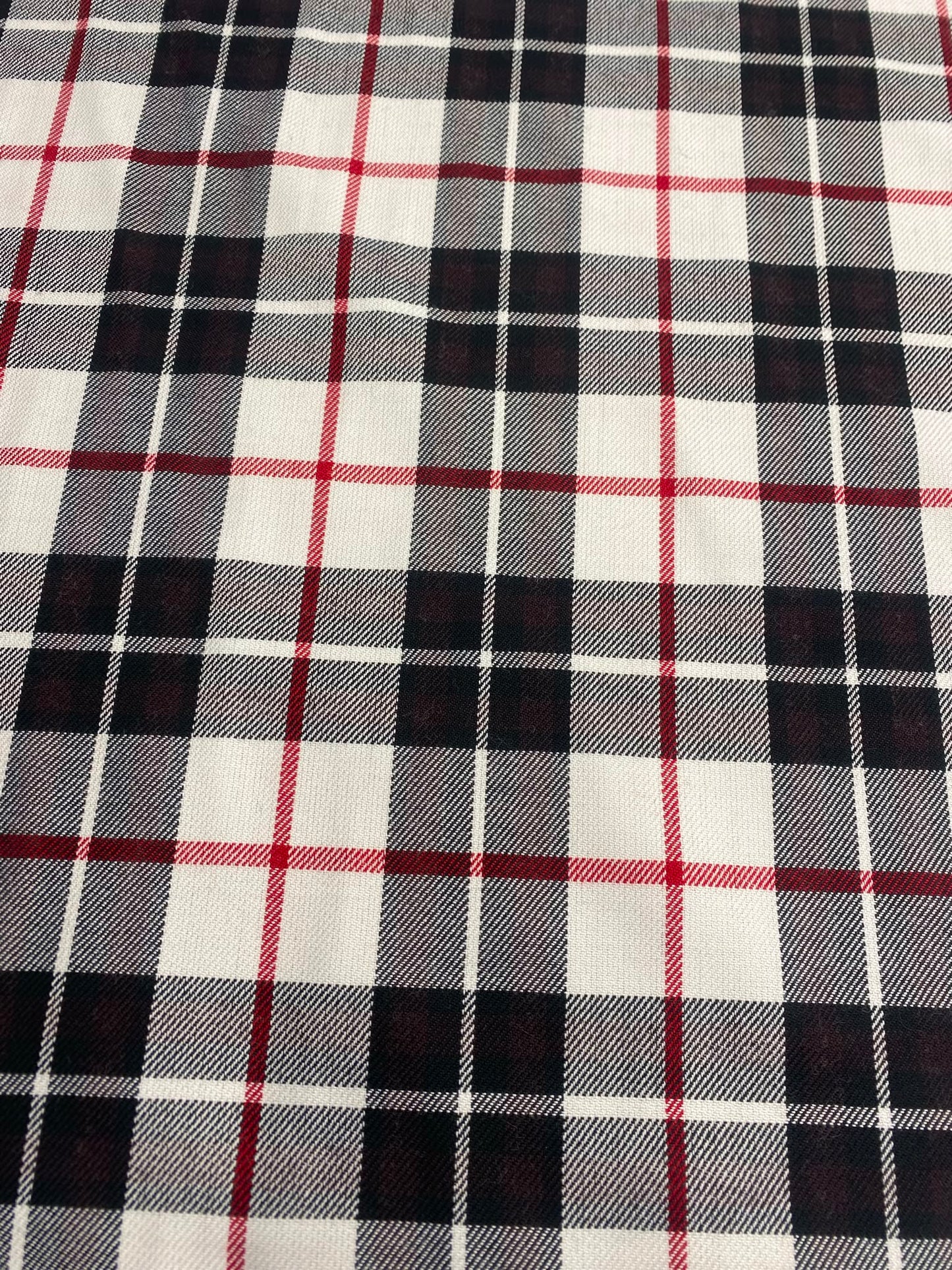 HIGHLAND IVORY CHECK – POLYVISCOSE TARTAN DRESS FABRIC – 143cm WIDE