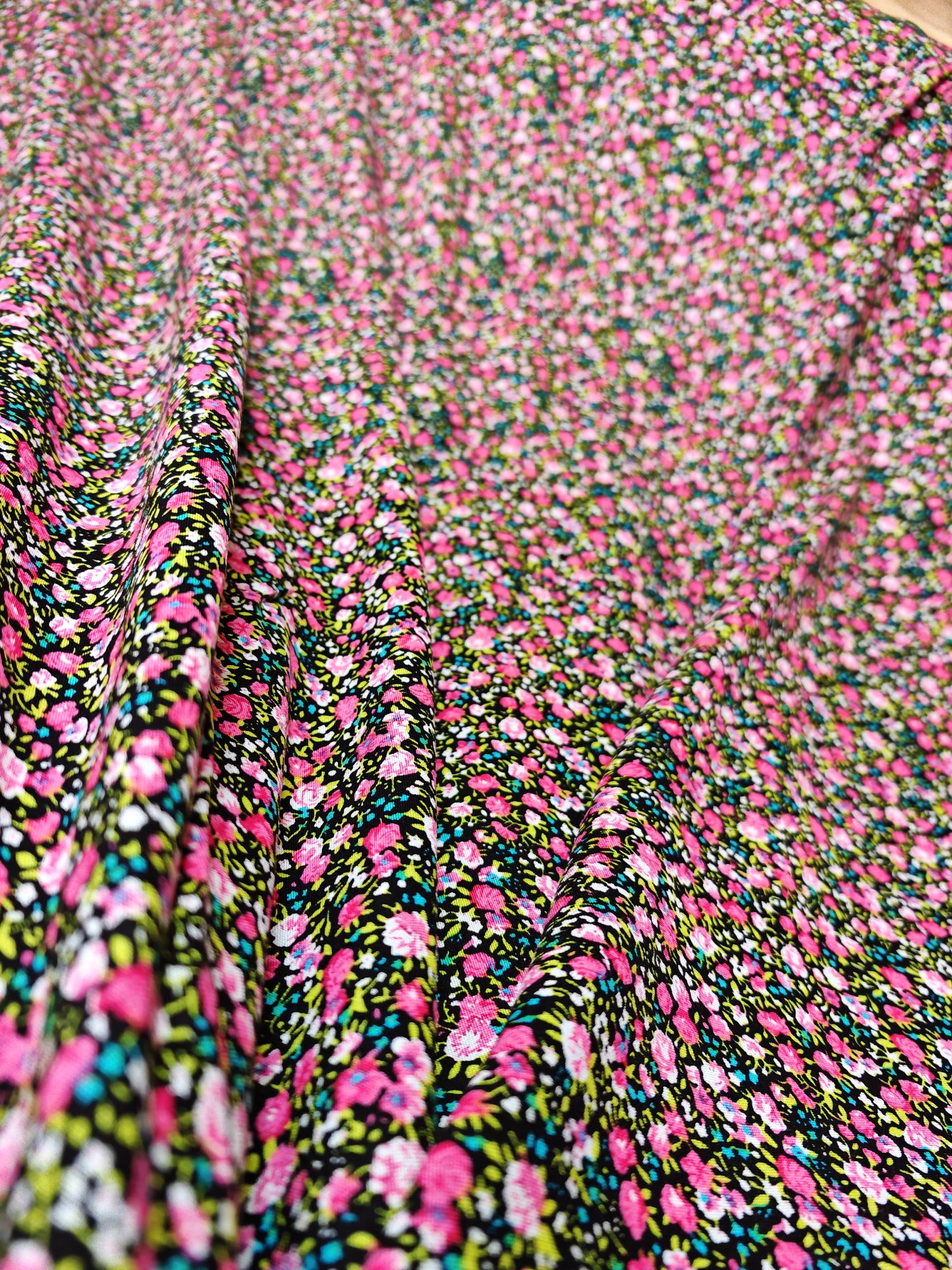 Midnight Meadow Viscose Fabric – 142cm / 56" – 100% Viscose – 3m Piece