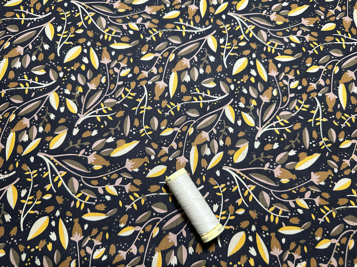 AUTUMN LEAVES & BERRIES – 100% COTTON POPLIN FABRIC – 146cm WIDE