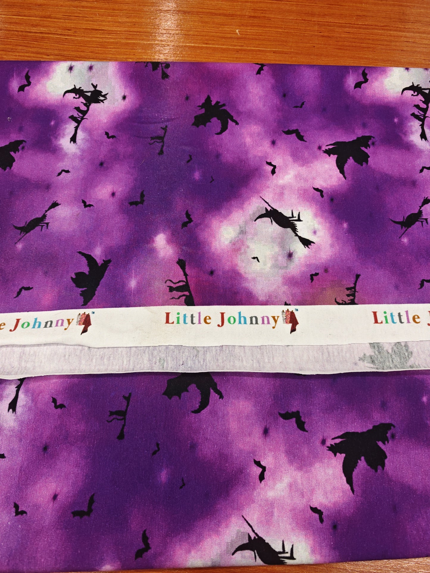 FLYING WITCHES – COTTON JERSEY – 95% COTTON 5% ELASTANE – 151cm WIDE
