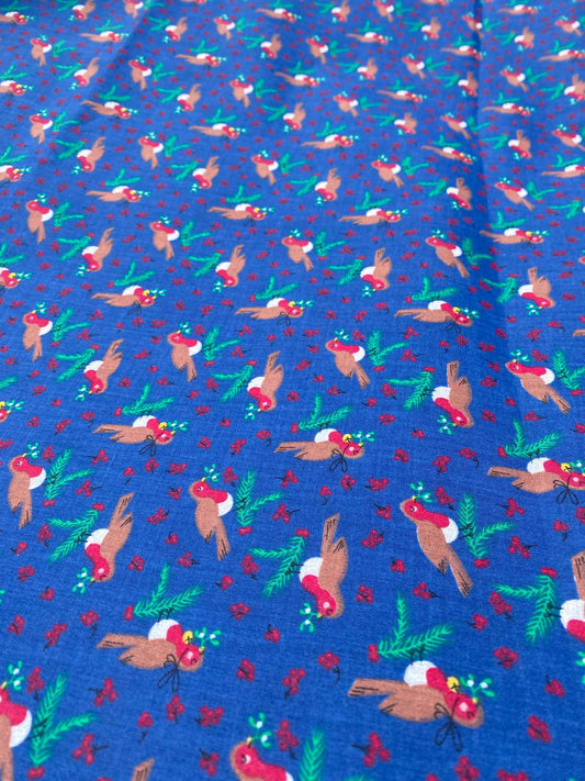 CHRISTMAS ROBINS – POLYCOTTON FABRIC – 114cm WIDE (2 COLOURWAYS)