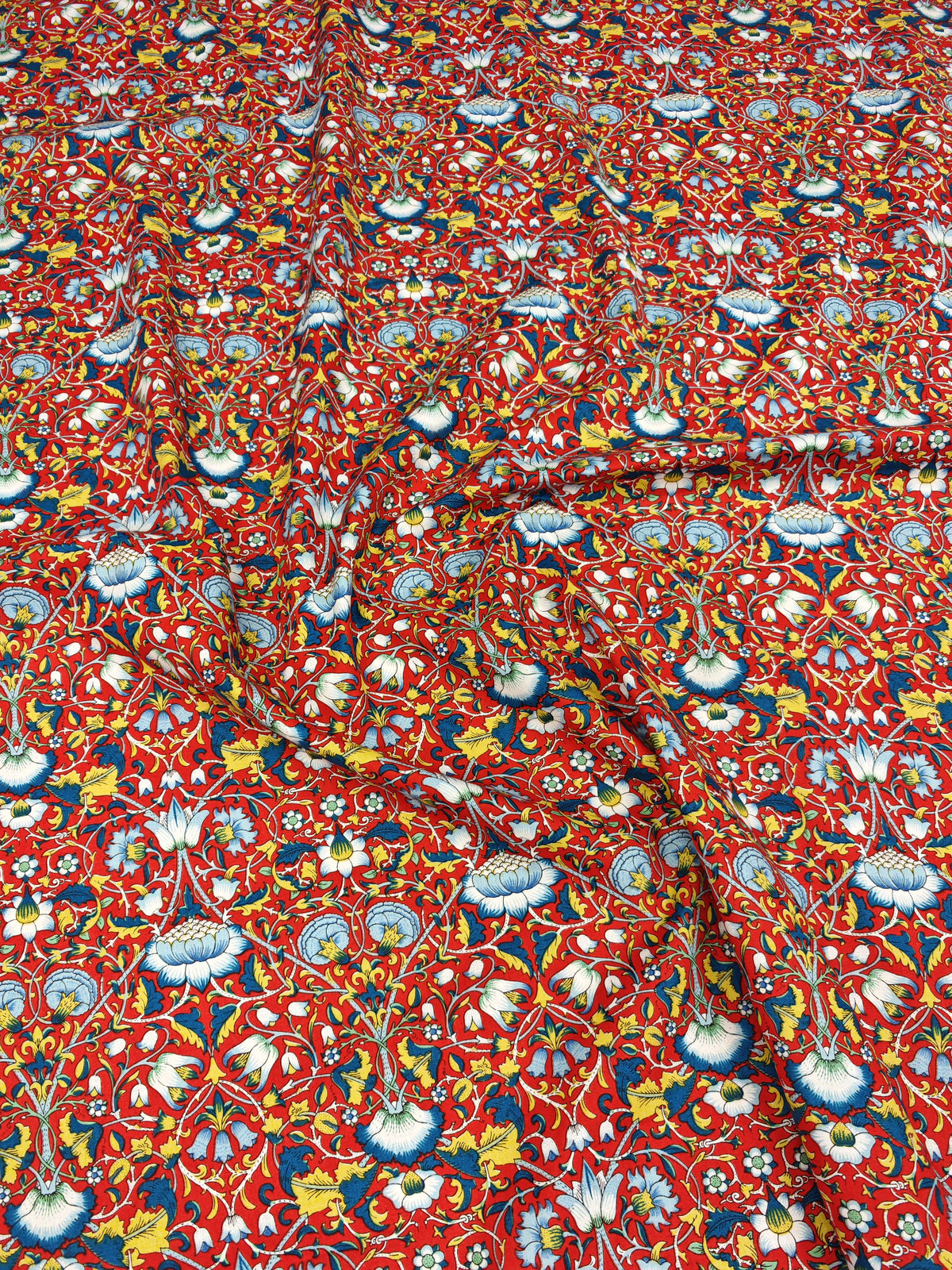 CRIMSON ARTS & CRAFTS GARDEN – 100% COTTON PRINT FABRIC – 149cm WIDE