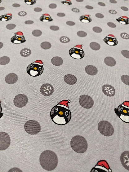 CHRISTMAS PENGUIN SPOTS – COTTON JERSEY – 138cm – COTTON WITH ELASTANE