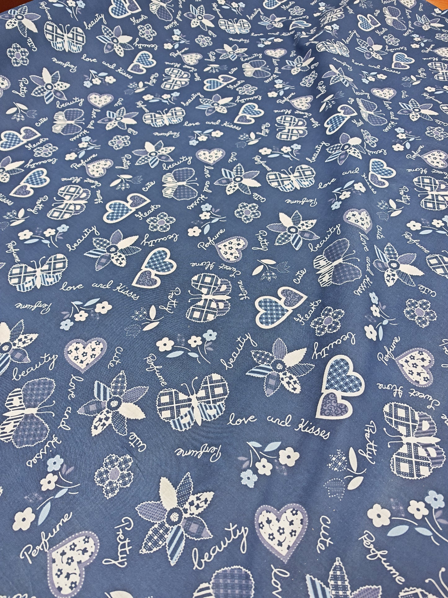 PATCHWORK LOVE – POLYCOTTON PRINT FABRIC – 110cm WIDE (3 COLOURWAYS)